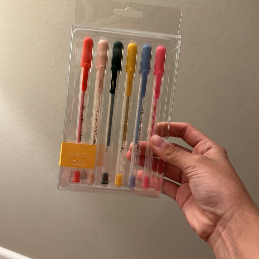 Notebook & Pens - Picture 2 of 4